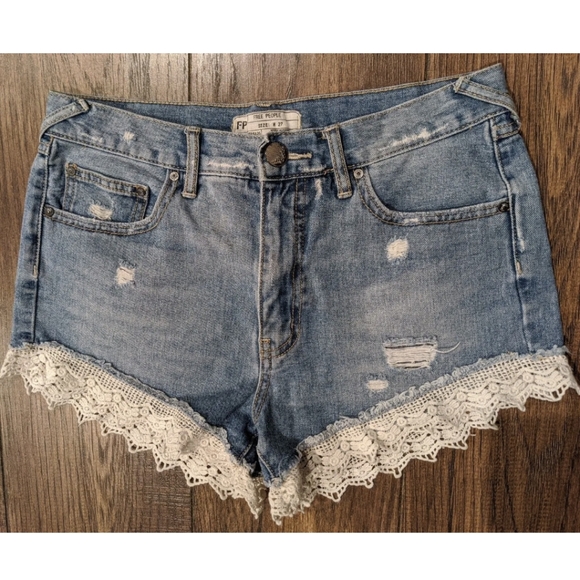 FREE PEOPLE Distressed Cutoff Shorts Sz 27 Denim Jean Embroidery Hem Medium Rise - Picture 2 of 12